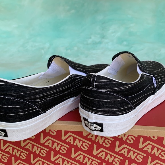 VANS CLASSIC SLIP ON SUITING Black/Stripes Men’s - Picture 12 of 17